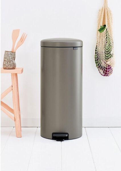 Brabantia Pedálový odpadkový koš newIcon - 30 L, platinová