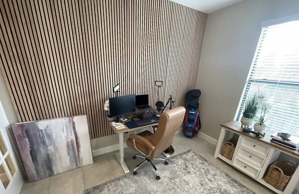 Dřevěný akustický panel, 2400 x 600 mm, B2BP006, dub mořený