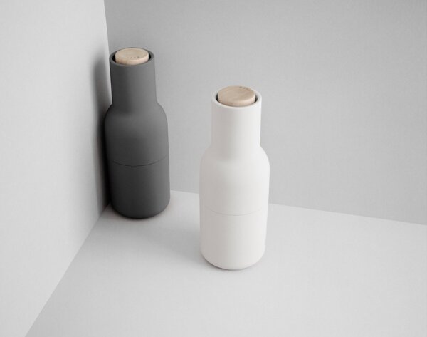 Audo Copenhagen Mlýnky na sůl a pepř Bottle Grinder, ash-carbon / beech