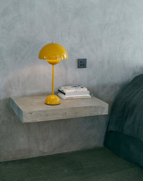 &Tradition Stolní lampa Flowerpot VP3, mustard 133084A215