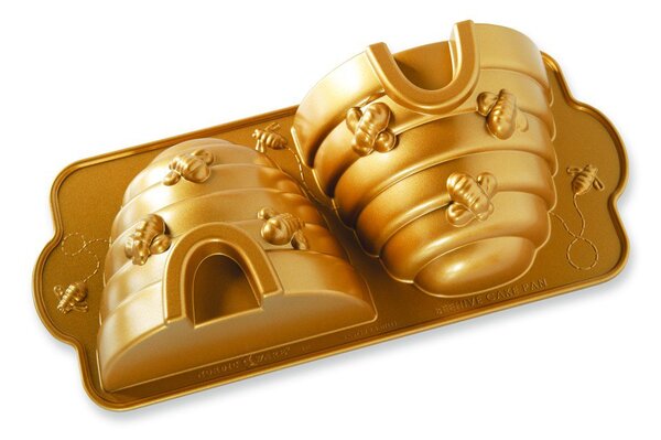 Nordic Ware Forma na bábovku včelí úl 3D zlatá, 2,3 l 54577