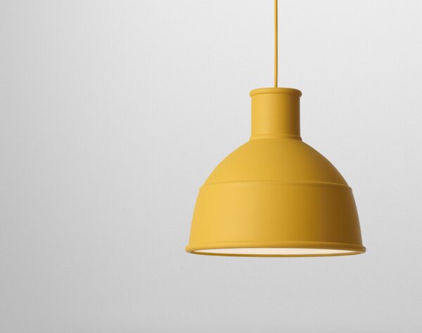 Muuto Závěsná lampa Unfold, mustard UNFPEN3204
