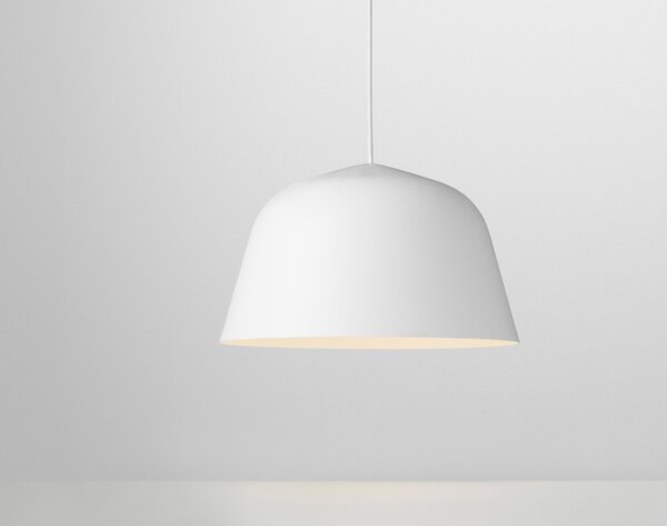 Muuto Závěsná lampa Ambit Ø40, white AMBPEN4003
