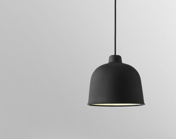 Muuto Závěsná lampa Grain, black GRAPEN2101