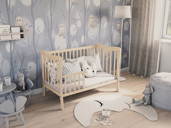Dřevěná postýlka Sasha s bočnicí 120×60 cm – lakovaná vodním lakem Druh matrace: bez matrace