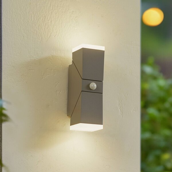 Lindby Nástěnné LED svítidlo Sally, 22 cm, šedé, IP54, senzor, Hliník / šedá / zinek, Hliník, Moderní, Nástěnné svítidlo / světlem dolů