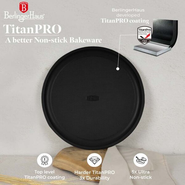 Pánev na pizzu s titanovým povrchem 36 cm Matte Black Collection