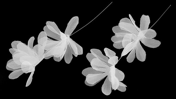 Monofilové svatební květy na silonu délka 16 cm barva 1 bílá, 5 ks