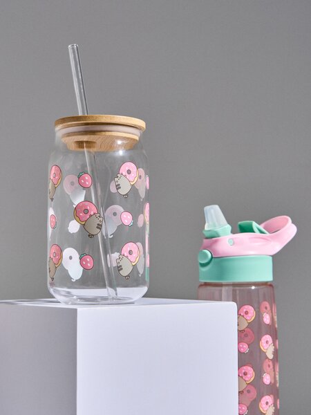 Sinsay - Hrnek s víčkem a brčkem Pusheen The Cat - vícebarevná