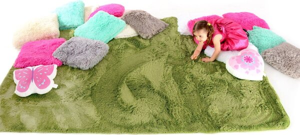 Dětský plyšový koberec TMAVĚ ZELENÝ