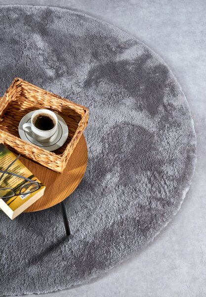 Koberec Elle Decoration COSY Calida stříbrný kruh