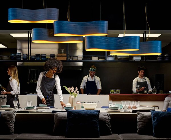 LZF LAMPS New Wave závěsné světlo, modrá/žlutá, stmívatelný, Modrá, Obývací pokoj / jídelna, Dřevo, Design