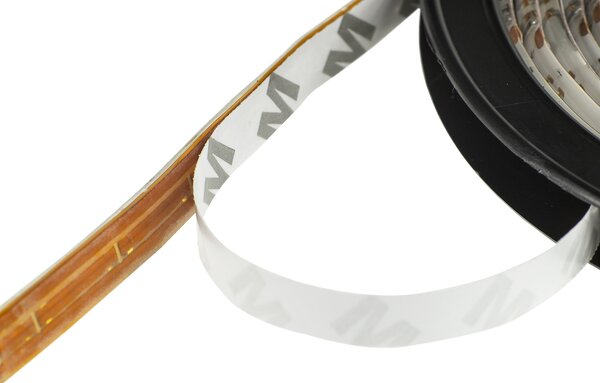 ECOLIGHT LED pásek - SMD 2835 - 5m - 60LED/m - 4,8W/m - IP65 - studená bílá