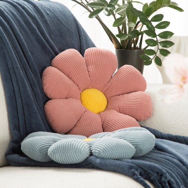 DĚTSKÝ DEKORAČNÍ POLŠTÁŘ FLOWER40 (FI) 37 CM STŘÍBRNÁ