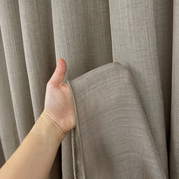 Záclona/Závěs béžovo-hnědá Linen Mist s efektem lnu a olůvkem Ervi 4451
