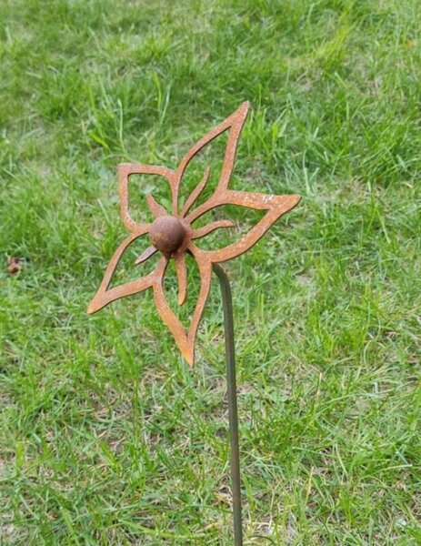 Zahradní kovový zápich corten 3D Květina rezavá 60 cm
