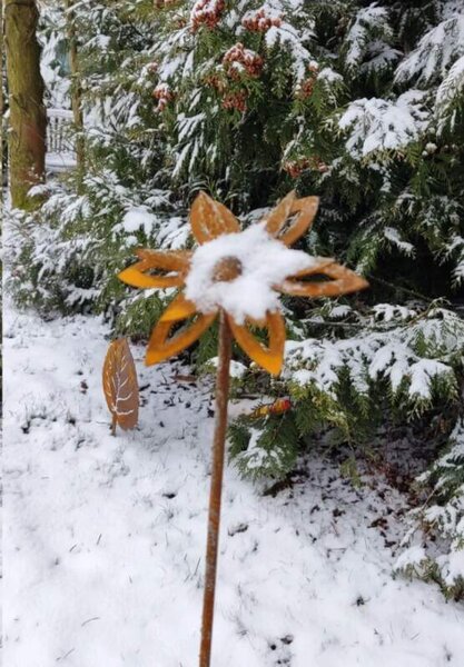 Kovový zahradní zápich corten 3D Květina rezavá 50 cm
