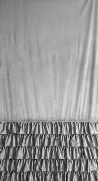 ZATEMŇOVACÍ ZÁVĚS NA PÁSCE CARLI 140X250 CM STŘÍBRNÁ
