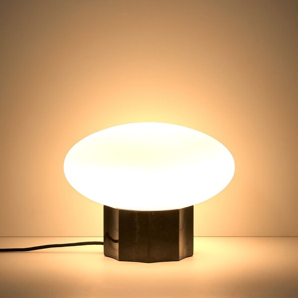 Kave Home Černá mramorová stolní lampa Idela Ø26 cm