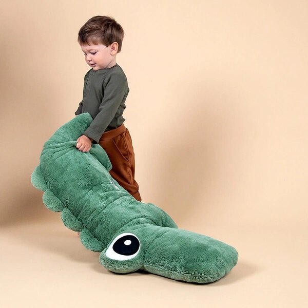 -25 % Dny MOMENTI– Zelený plyšový krokodýl Done by Deer Croco 100 cm