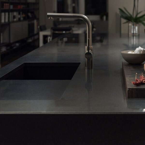 Sink Quality Crypton 60, kuchyňský granitový dřez 535x400x205 mm + černý sifon, bílá, SKQ-CRY.W.1KBO.60.XB