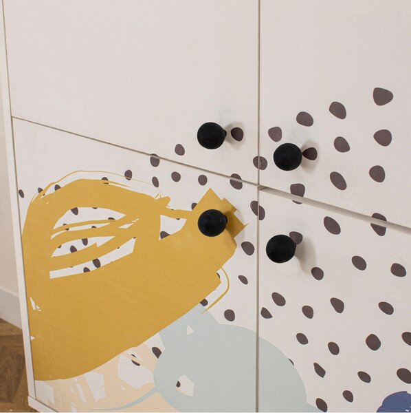 Skříňka Maluxe (vícebarevná). Akce -23%