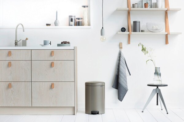 ODPADKOVÝ KOŠ 20 l Brabantia - Odpadkové koše