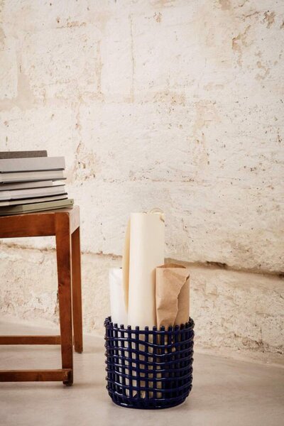 Ferm Living Organizér Ceramic Basket Large, blue