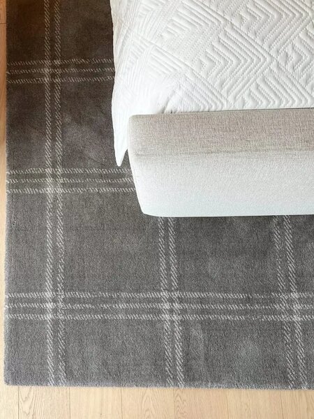 Kusový koberec vlněný Agnella Calisia M Grid Prime Antracyt Geometrický šedý Rozměr: 160x240 cm