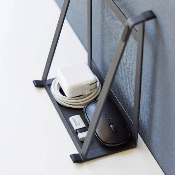 Černý kovový stojan pro notebook Tower – YAMAZAKI