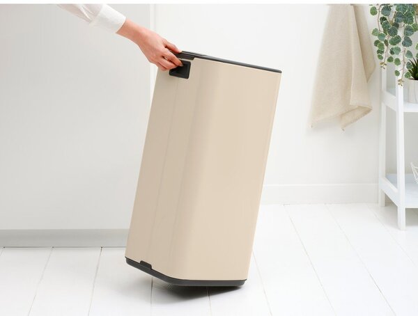 Béžový nášlapný ocelový odpadkový koš 30 l Bo – Brabantia