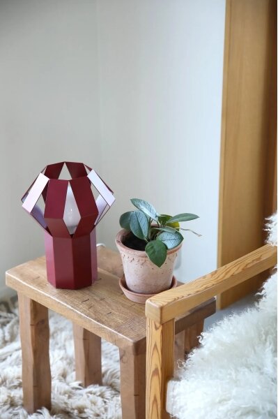 Markslöjd 109150 - Stolní lampa OCTA 1xE27/60W/230V vínová