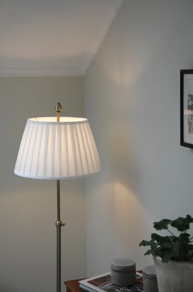Markslöjd 108972 - Stojací lampa OXFORD 1xE14/40W/230V bílá/mosaz