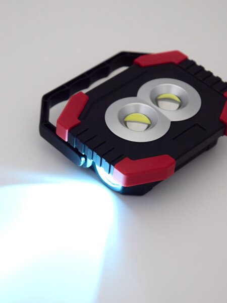 Sinsay - Přenosná pracovní LED lampa s rukojetí - černá