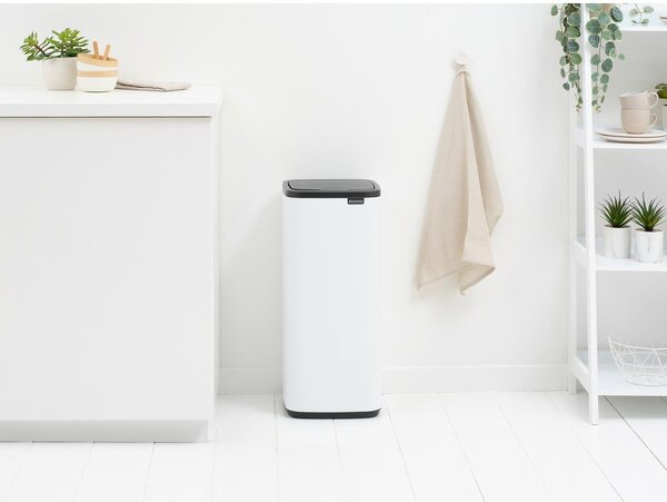 Bílý dotykový ocelový odpadkový koš 30 l Bo Touch – Brabantia