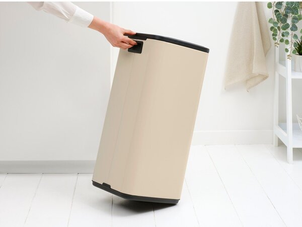Béžový dotykový ocelový odpadkový koš 30 l Bo Touch – Brabantia