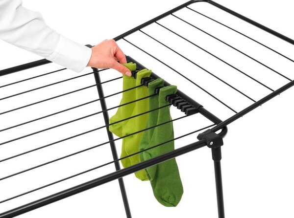 Matně černý sušák na prádlo 18 m HangOn Too – Brabantia