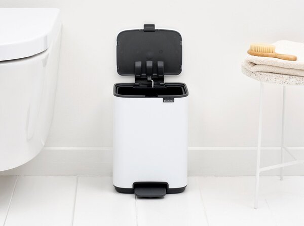 Bílý nášlapný ocelový odpadkový koš 4 l Bo – Brabantia