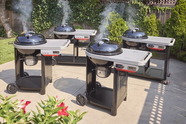 Weber Gril na dřevěné uhlí Performer Premium 57 cm