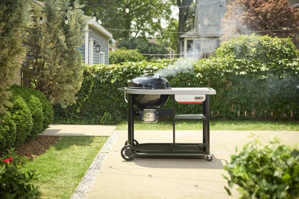 Weber Gril na dřevěné uhlí Performer Premium 57 cm
