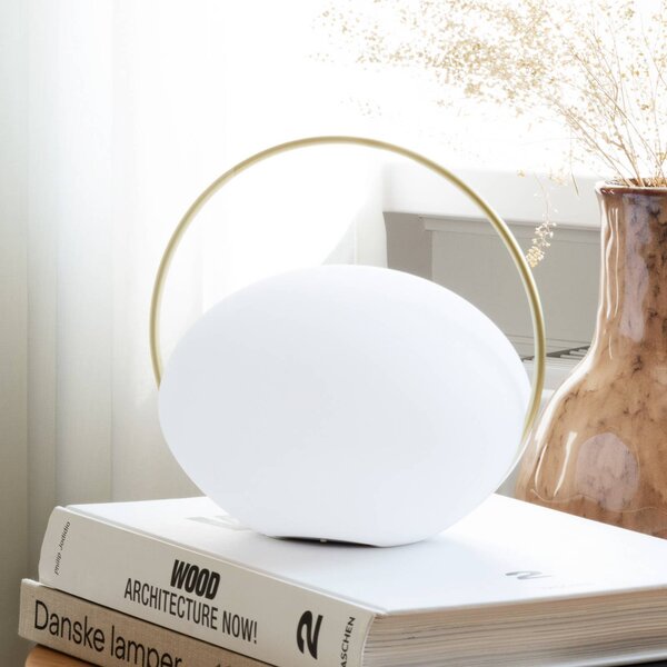 UMAGE LED stolní lampa na baterie Orbit, bílá/mosaz, IP44,, stmívatelný, Bílá / opál, Obývací pokoj / jídelna, Plast, Design