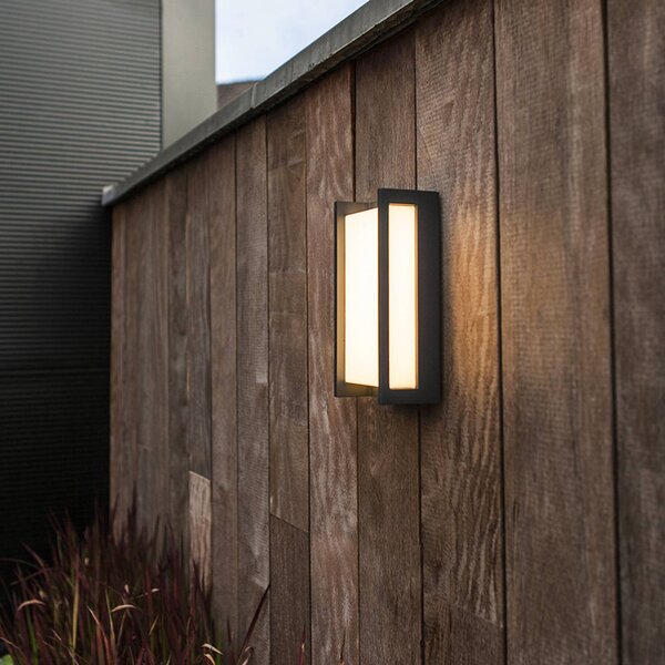 LUTEC connect LED inteligentní venkovní nástěnné svítidlo QUBO, tmavě šedá, 22 cm, IP54, RGB,, Hliník / šedá / zinek, Hliník, Moderní
