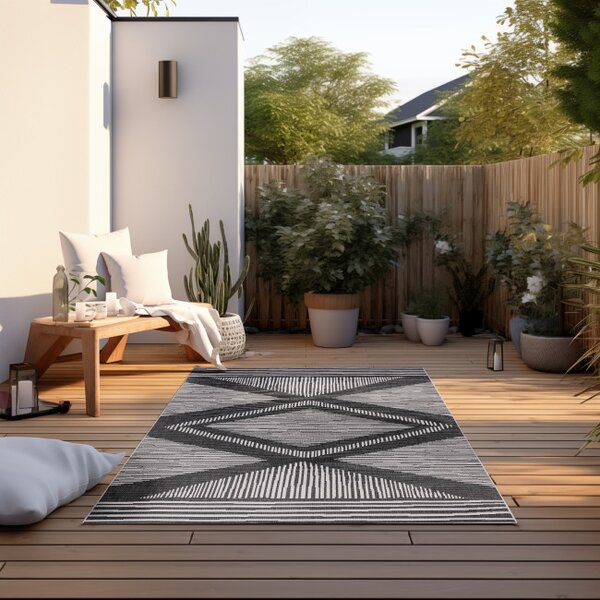 Oboustranný koberec Elle Decoration GEMINI Rhombus černý