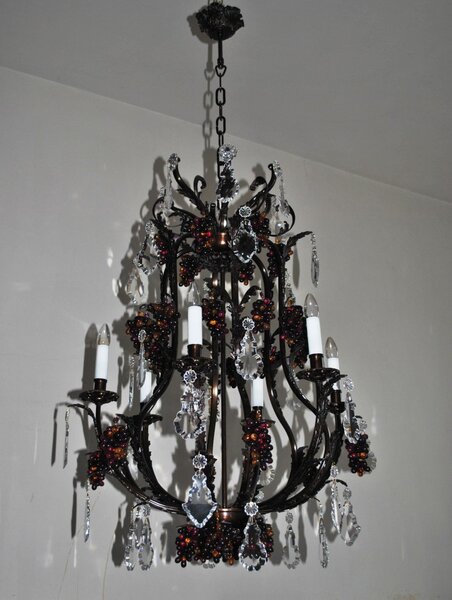 Šestiramenný designový lustr z tmavého kovu zdobený barevnými skleněnými hrozny Alex70x100-6-grapes
