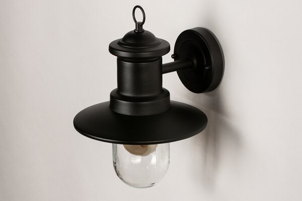 Nástěnné venkovní retro svítidlo na fasádu Aurelius Black (LMD)