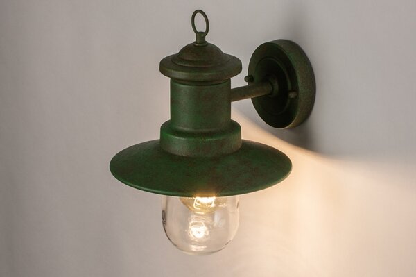 Nástěnné venkovní retro svítidlo na fasádu Aurelius Old Green (LMD)