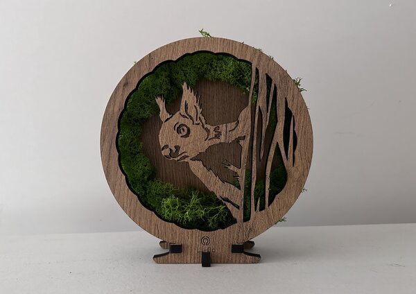 "Mechová veverka" lampa 20x22cm provedení povrchu: dub