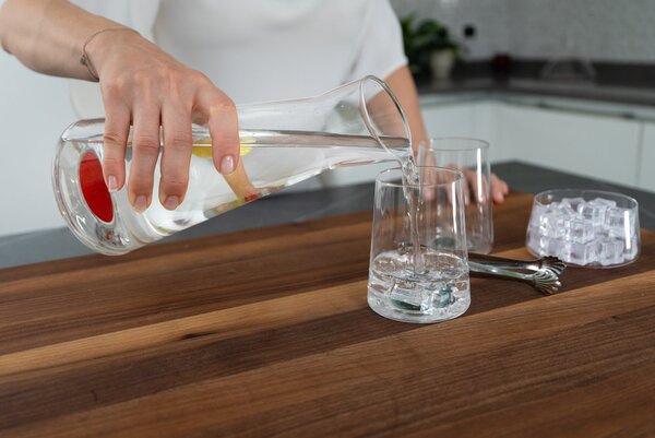 Karafa na vodu Trebonn SplitGlass Barva: Černá