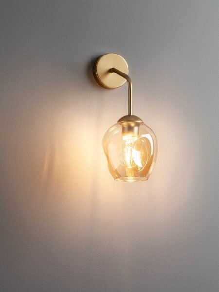 Redo 01-2617 - Nástěnná lampa PIERCE 1xE27/42W/230V zlatá/kouřová