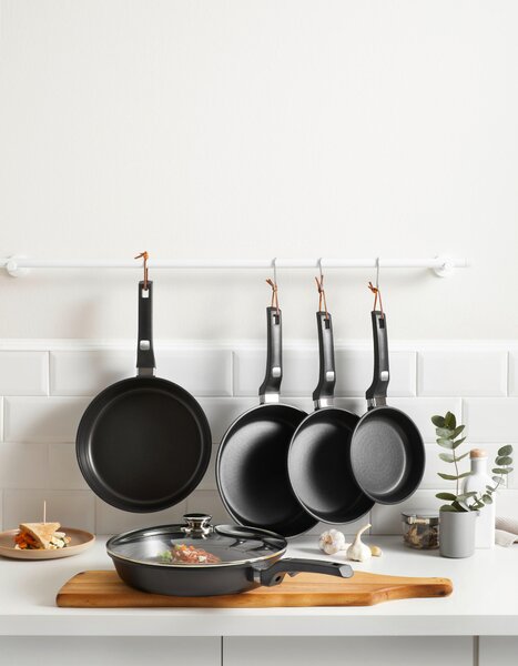 PÁNEV NA SMAŽENÍ nepřilnavý povrch Greblon® 32 cm Homeware Profession